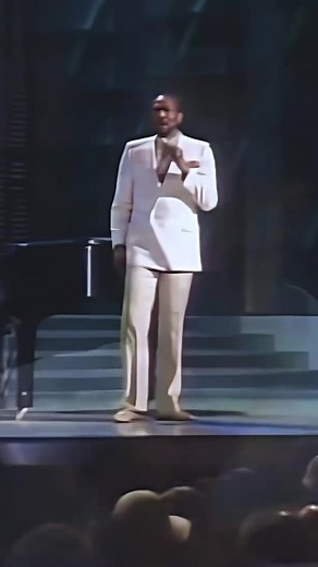 1.3M views · 59K reactions | Today marks 40 years since the taping of ‘Motown 25: Yesterday, Today, Forever’!  This amazing restored footage of Marvin Gaye showcases him performing “What’s Going On” at Motown’s 25th anniversary celebration. #ClassicMotown #MarvinGaye #Motown25 | Marvin Gaye | Facebook