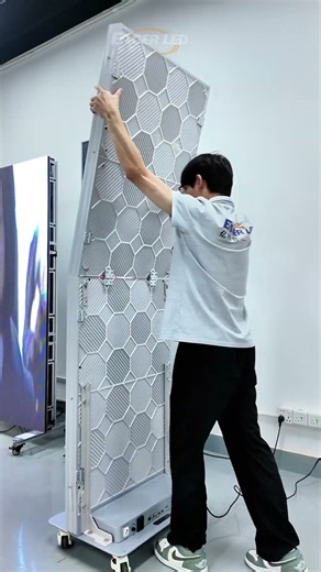 Have you learned how to install and power it up? #eagerled #leddisplay #ledscreen