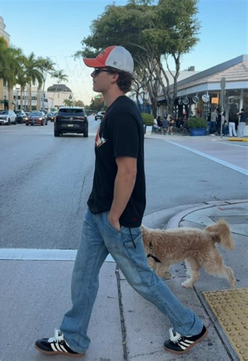 me & my accessory | miami outfit inspo