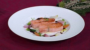 Sautéed salmon with mulled wine: Get Eric Ripert's recipe!