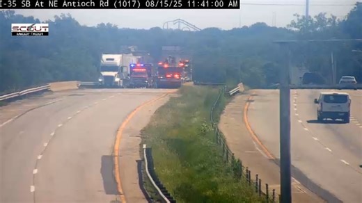 Semitruck hauling gummy bears involved in I-35 crash in Clay County