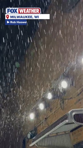 ❄️ SNOWY MILWAUKEE: A messy morning commute for those in Milwaukee, Wisconsin as heavy snow hit the region Friday morning. Stay with FOX Weather for the latest forecast: #milwaukee #snow #winter #weather #FoxWeather #video #commute | FOX Weather