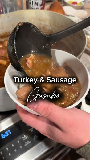Turkey & Sausage Gumbo #cajuncooking #gumbo #turkeyandsausagegumbo #louisianalifestyle