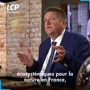 334K views · 3.7K reactions | "Un animal, il peut se reproduire et il peut manger, c'est tout. On va limiter quand même les choses"." Willy Schraen, Président FNC, s'interroge sur le concept de "bien-être animal". Notre émission. >> bit.ly/3w2M7Gc | LCP | Facebook