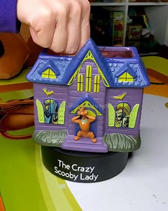 Enjoy up to 30% off Halloween candles and bath bombs! Solve the mystery with our Scooby-Doo™ Haunted Mansion Candle – Bracelet Collection and watch it glow. 👻 📸: @the_crazy_scooby_lady | Charmed Aroma