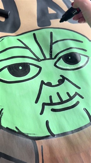 Alright, shape….10/10, but I think if the eyes were down a bit and the nose was fixed, he’d look better 🫣🤷🏼‍♀️ #starwars #bannerart #diypartydecor