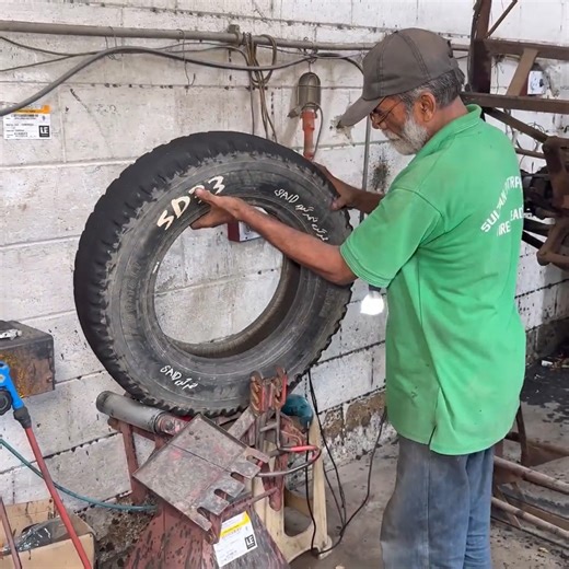 356K views · 4.2K reactions | Amazing FACTORY Process of RETREADING SCRAP Tires | Mechanical Skills | Facebook