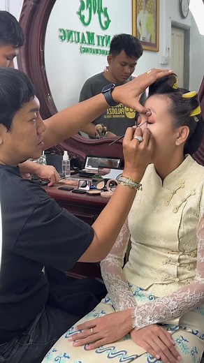 #MyanmarMakeupArtist #မိတ်ကပ်ညီညီမောင်စမ်းချောင်း