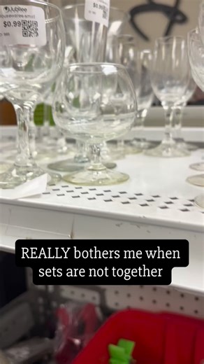 Sets are sets and should be together. If I had a store, Everything would be perfect, like all of the time (hahaha) | Middle Aged Geometric