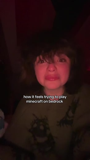 i literally have it on easy casue my switch runs like absolute butt and every time i go mining i get fucking SWARMED by mobs #fyp #minecraft #minecraftmemes #minecraftbedrock #foryou