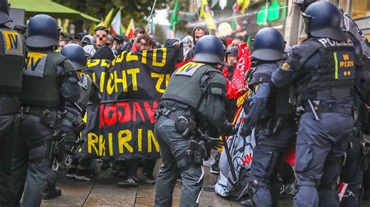Eskalation bei Demo in Stuttgart: Wie die Demo für Kurden in Syrien zum Alarmfall für die Polizei wurde