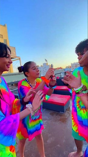 vsco girls getting pushed in pool...