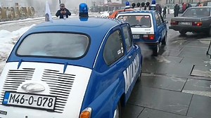 NESTVARNI PRIZORI IZ SARAJEVA: Glavnim gradom BiH patrolirala "Milicija", pogledajte šta je zabilježio reporter "Slobodne Bosne" na skupu Oldtimera... | Najvažnije vijesti iz BiH