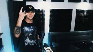 Viktor  Sheen - #Hot16Challenge2