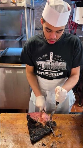 The Most ICONIC Pastrami Sandwich in NYC! 🗽🥪 Katz's Deli