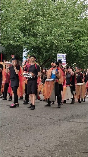 Fremont Solstice Parade 2023 Happy Time