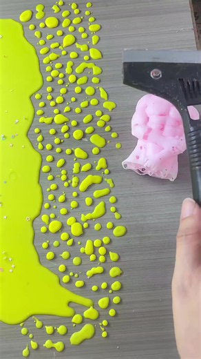 Wax Scraping Techniques: How to Scrape Wax Safely and Cleanly