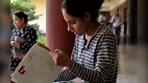 8K views · 20 reactions | DU admissions 2021: 100% cutoffs the new normal for Delhi University? https://bit.ly/3itT6SS | The Economic Times | Facebook