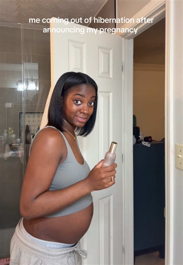 Surprise 😬🤣🤍 #pregnancyannouncement #momtobe | pregnancy announcement