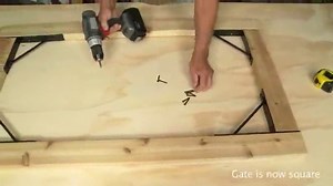 Watch Homax 80099 No-Sag EasyGate Bracket Kit on Amazon Live