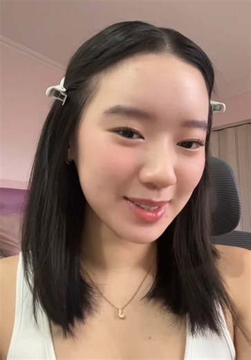 Finishing Touches to a Simple Gym Makeup Look