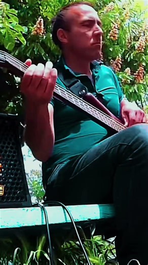 White Room Bass Line | Cream Bass Cover Short