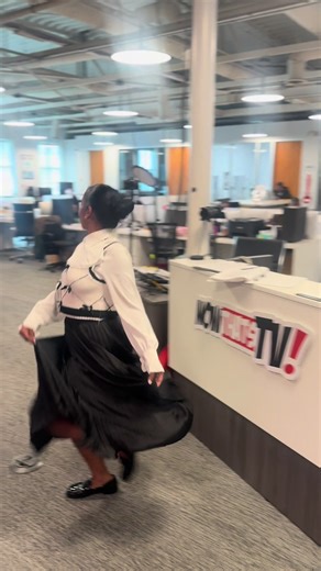 Inappropriate behaviorrrrrr at what office ?!?? #fyp #workoutfit #blackgirlluxury