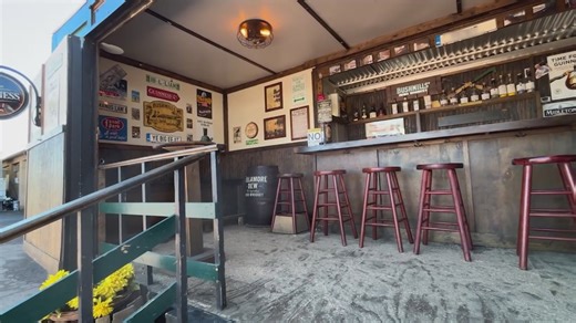 Cruisin' Connecitcut: The Ramblin Inn Mobile Bar brings the quaint, Irish pub atmosphere to you