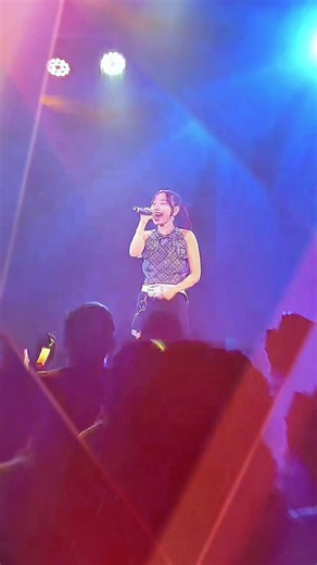 ライバーによるオリジナル曲のライブ配信