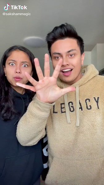 6 Fingers Magic Trick - Unveiling the Mystery