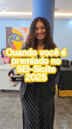 UTFPR on Instagram: "🎵 Hands off, Gabriela! Hands off, Gabriela-la-la! 🎶 💫 Esse troféu é dos UTFers com os melhores trabalhos do SEI-Sicite 2025! Entre 20 e 23 de outubro, foram apresentados 1.447 trabalhos no maior evento institucional da UTFPR. Foram premiados: SEI 🏆 11 troféus 🎖 9 menções honrosas Sicite 🏆 30 troféus 🎖 25 menções honrosas ⭐ nove “destaques CNPq” Confira a lista completa dos premiados em: link.utfpr.edu.br/premioseisicite25 #utfpr #UTFers"