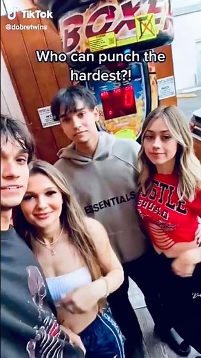 DOBRE TWINS & GIRLFRIENDS CHALLENGE🤣🤣 LucasAndMarcus❤️