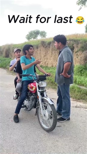 Police wala vs 3 Dost 😂