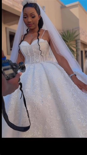 5.1K views · 367 reactions | Beautiful Kutchi Bride | Kutchi's Classic wedding Dresses. | Facebook