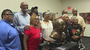 2 Juneteenth programs in Louisville honor executives, civil rights trailblazers for their service