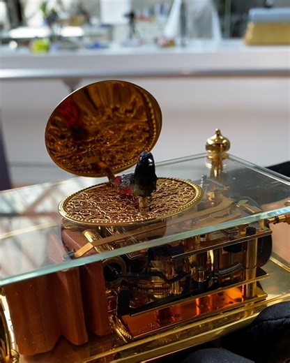 164K views · 998 reactions | AI birds in the 80s? We’ve come full circle 烙 | UNILAD | Facebook