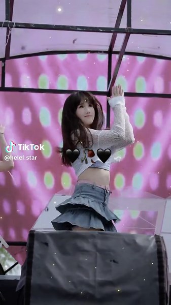 Girls Dance: Exploring the Mako RPG Dance Remix