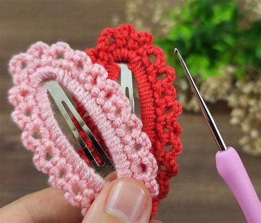 The easiest way to make a crochet buckle #crochet #knitting | Fashion World