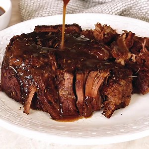 60K views · 1K reactions | RECIPE ➡️ https://www.theslowroasteditalian.com/best-ever-beef-pot-roast-crock-pot/ Prep this slow cooker pot roast recipe in just 5 minutes! | The Slow Roasted Italian | Facebook