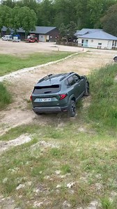 Bună ziua tuturor. Ieri am facut un nou test cu Duster Sunt mai mult decât convins, varianta mea ideală rămâne Journey en Eco-G 😄 By: Adrien Mcy | Club Duster Romania