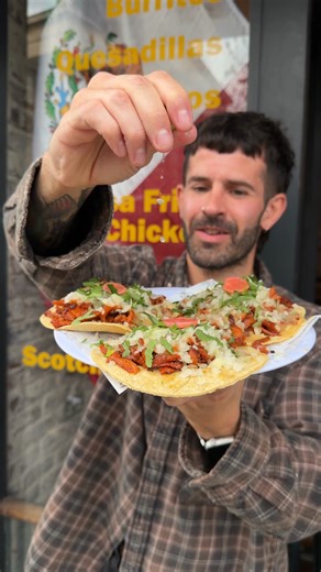 Swap the city rush for leafy walks and tasty treats in Tulse Hill 🍂🌯 Under 20 minutes from Central London with Thameslink. | Thameslink