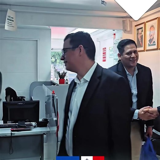 Como parte del esfuerzo enfocado al estudio e intercambio de experiencias, la Cooperativa de Ahorro y Crédito El Educador de R.L. (COOPEDUC), una de las cooperativas más importantes de Panamá 🇵🇦, continuó con su agenda durante su estancia en El Salvador, en esta ocasión con una visita técnica a nuestra cooperativa ACECENTA. 🧩 Reiteramos, como Red de Cooperativas FEDECACES nuestra gratitud con Coopeduc Panamá por considerarnos como la mejor opción en El Salvador 🇸🇻 para el establecimiento de
