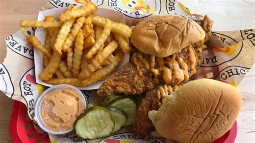 Popular fast-food chicken restaurant, new seafood restaurant open in Springfield area