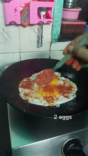 Perfect Half Fry Egg 🍳 | Sunny Side Up Recipe | No Break Yolk Trick 🤫 #food #chickencurryinkannada