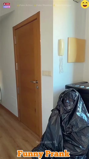 Scare prank 😂 #scareprank #scarecam #scared #scarytiktoks #for #foryour #funny #prank #prankvideos #funnyvideos #funnytiktok #funnymemes #hahahaha