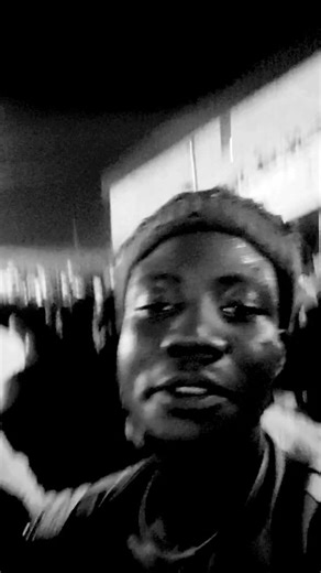 Vidéos de Alex le volcano (@alex.le.volcano1) avec son original - LE COLON💂🏾‍♂️