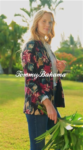 Brighten up their season with the best presents from paradise. | Tommy Bahama