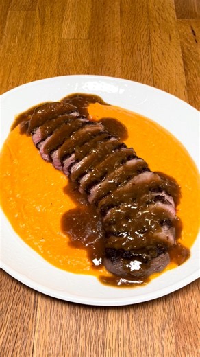 Magret de canard sauce au chutney et purée de butternut