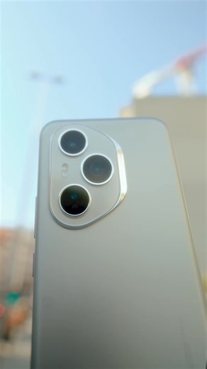 59K views · 649 reactions | October is offically here☀️ With HONOR 400 Pro's 200MP camera, transforms every moment into a masterpiece worth sharing :@hoehen_flug #HONOR400 | HONOR | Facebook