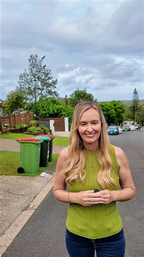 Did you miss out on your free FlexiSkip blue bag this month? 🌟Demand has been huge, and the new monthly allocations run out fast. I’m hopeful Council will review this in the upcoming budget process, but until then, Division 2 residents won’t miss out. If you live in Oxenford, Helensvale or Hope Island and the allocation is gone, contact my office. We’ll organise your free FlexiSkip bag using the Division 2 Local Area Works budget. ✅ One free kerbside collection per household each year✅ Big enou